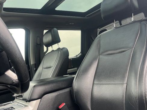 Used 2016 Ford F150 Lariat w/ Equipment Group 501A Mid AWD/4WD image 9