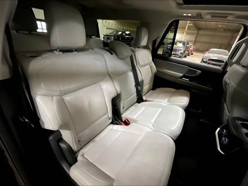 Certified 2025 Ford Expedition Max Platinum AWD/4WD image 26