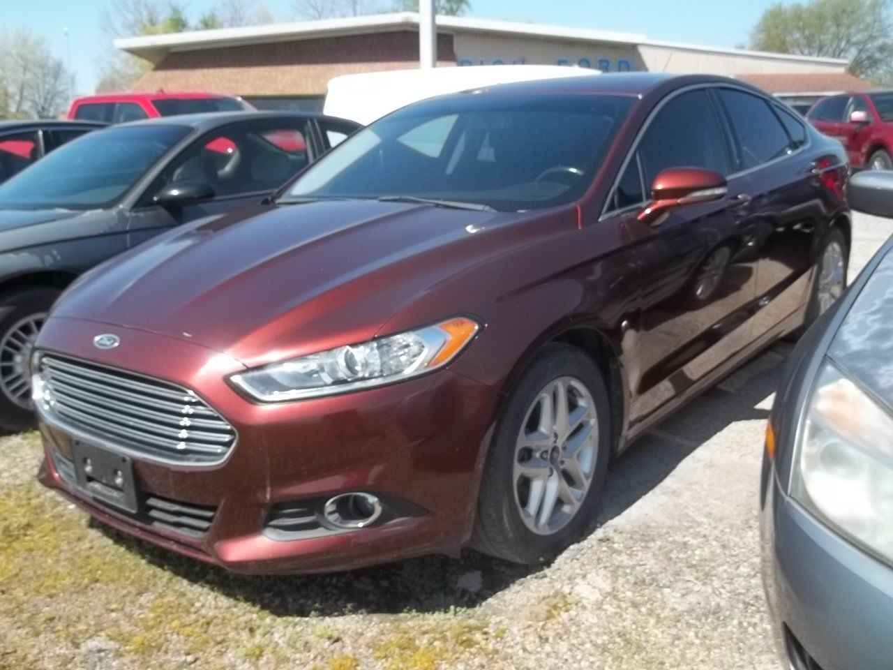 Used 2015 Ford Fusion SE w/ Equipment Group 202A FWD image 1