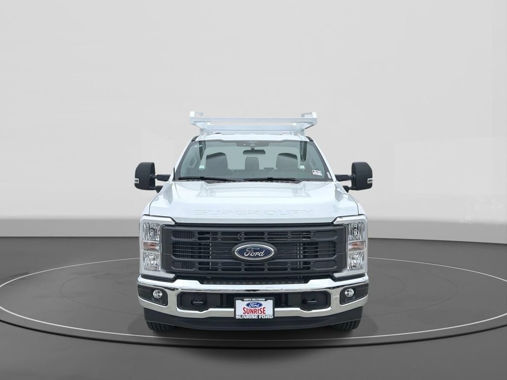 New 2026 Ford F250 XL w/ XL Chrome Package RWD image 2