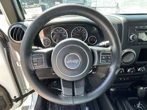Used 2017 Jeep Wrangler Unlimited Sport AWD/4WD image 21