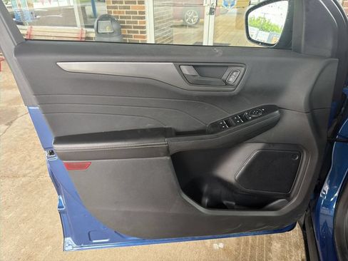 Used 2023 Ford Escape Active AWD/4WD image 21