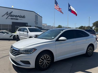Used 2020 Volkswagen Jetta SE w/ SE Cold Weather Package