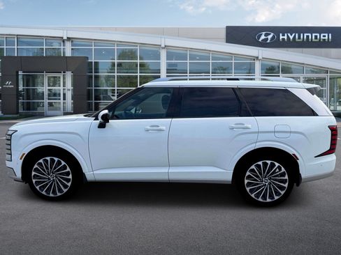 New 2026 Hyundai Palisade Calligraphy FWD image 3