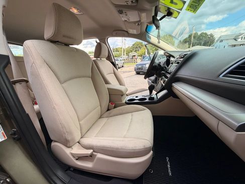 Used 2019 Subaru Outback 2.5i AWD/4WD image 13