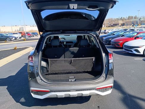 Certified 2024 Kia Sportage EX image 29