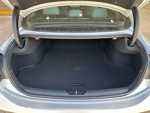 New 2026 Hyundai Sonata Limited image 32