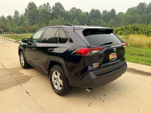 Used 2020 Toyota RAV4 XLE w/ Convenience Package AWD/4WD image 7