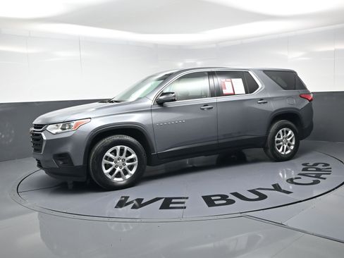 Used 2021 Chevrolet Traverse LS image 6