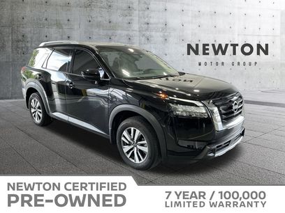 Used 2025 Nissan Pathfinder SL w/ Cargo Package