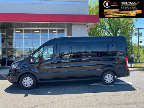 Used 2024 Ford Transit 350 XLT RWD image 4