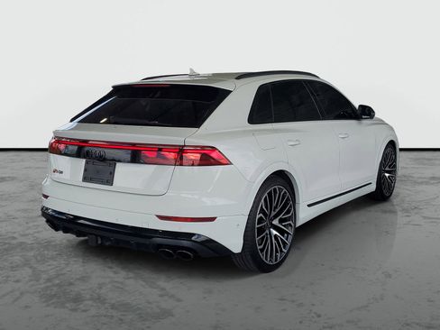 Used 2024 Audi SQ8 Prestige AWD/4WD image 2
