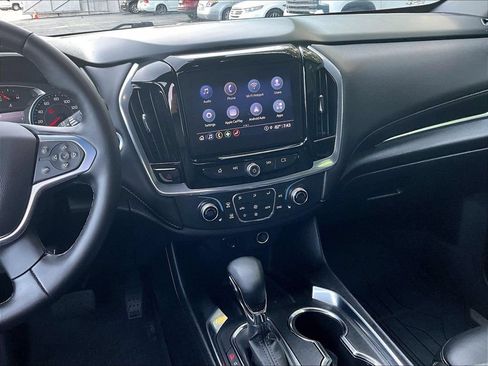 Used 2023 Chevrolet Traverse LT AWD/4WD image 18