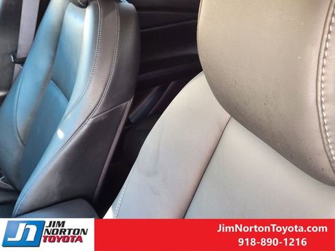 Used 2023 MAZDA CX-30 AWD 2.5 S w/ Preferred Package image 16