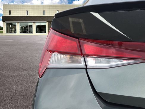 Certified 2025 Hyundai Elantra Sport w/ Cargo Package image 10