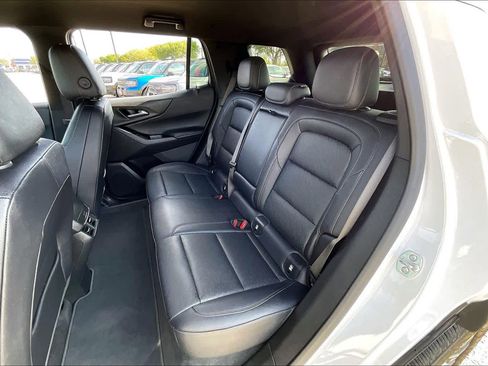 Used 2025 Chevrolet Equinox LT w/ Convenience Package II image 19