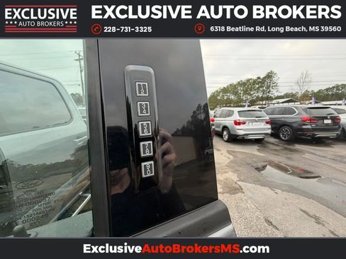 Used 2022 Ford F150 Lariat w/ Trailer Tow Package image 5