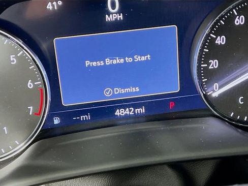 Used 2023 Buick Envision Essence image 11