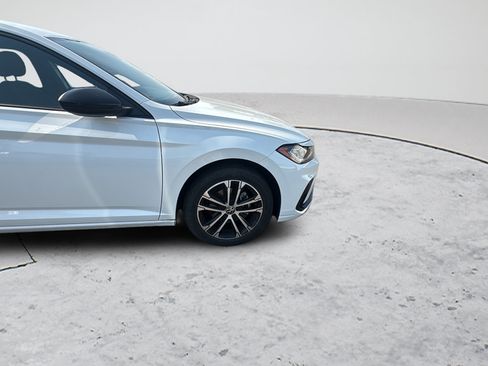 Used 2025 Volkswagen Jetta Sport FWD image 19