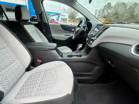 Used 2024 Chevrolet Equinox LT image 23