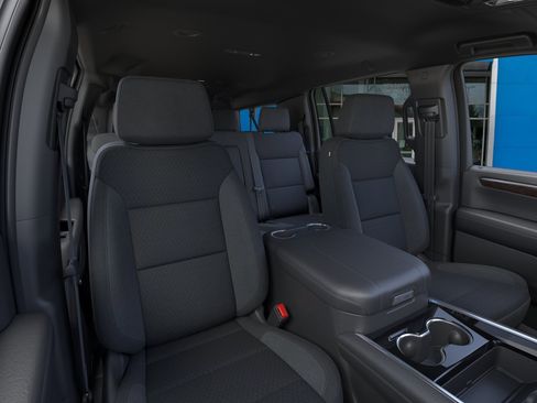 New 2026 Chevrolet Suburban LS AWD/4WD image 18