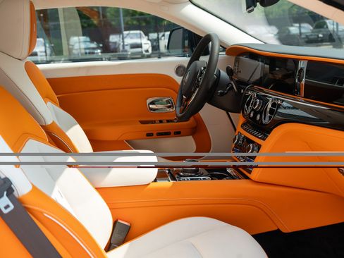 Certified 2024 Rolls-Royce Spectre w/ Spectre Launch Package AWD/4WD image 2