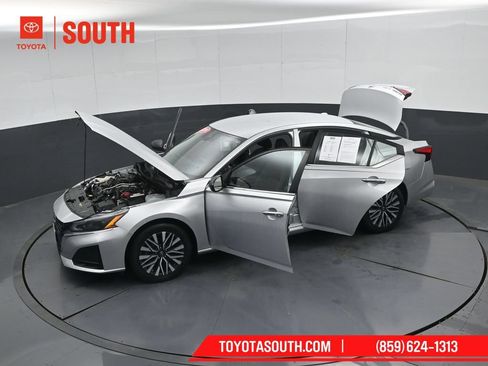 Used 2024 Nissan Altima 2.5 SV AWD/4WD image 49