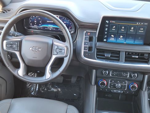 Used 2023 Chevrolet Tahoe Z71 w/ Luxury Package image 27