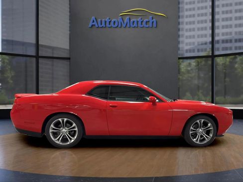 Used 2020 Dodge Challenger R/T image 10