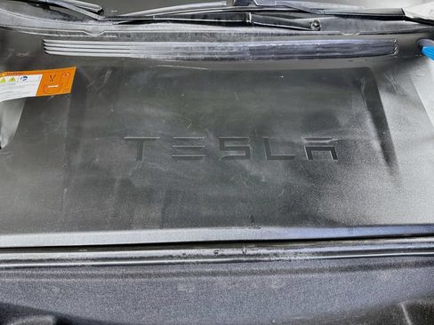 Used 2016 Tesla Model S 70 RWD image 38