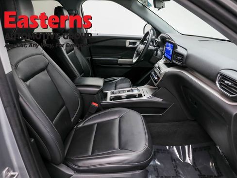 Used 2023 Ford Explorer XLT w/ Equipment Group 202A image 24
