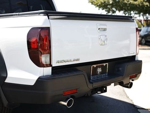 Used 2023 Honda Ridgeline RTL image 7