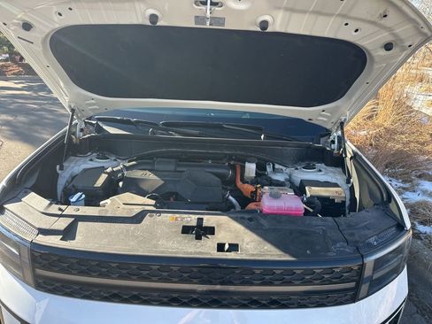 Used 2025 Hyundai Santa Fe Calligraphy image 19