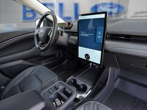 Used 2025 Ford Mustang Mach-E Premium AWD/4WD image 23