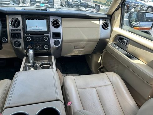 Used 2017 Ford Expedition EL Limited w/ Equipment Group 301A AWD/4WD image 11