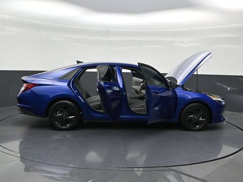 Used 2023 Hyundai Elantra SEL FWD image 38