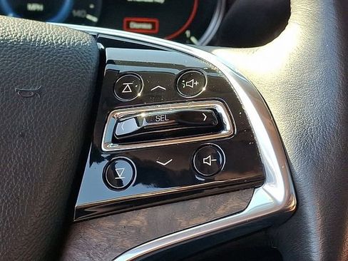 Used 2020 Cadillac Escalade Premium Luxury w/ LPO, Radiant Package image 25