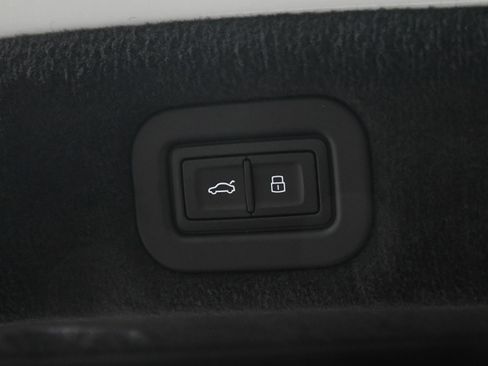 New 2025 Bentley Flying Spur Speed image 12