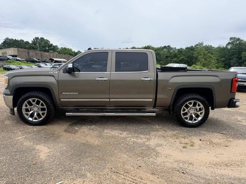 Used 2014 GMC Sierra 1500 SLT w/ SLT Crew Cab Value Package AWD/4WD image 2