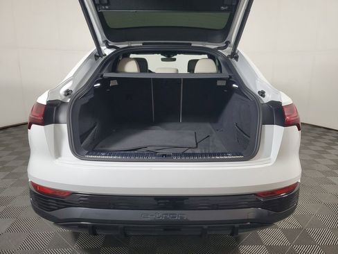 Used 2024 Audi Q8 e-tron Premium Plus w/ Premium Plus Package AWD/4WD image 8
