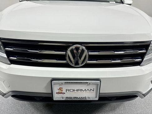 Used 2020 Volkswagen Tiguan SEL w/ Tiguan Two-Row MDO Package AWD/4WD image 25