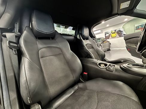 Used 2019 Nissan 370Z Touring RWD image 14
