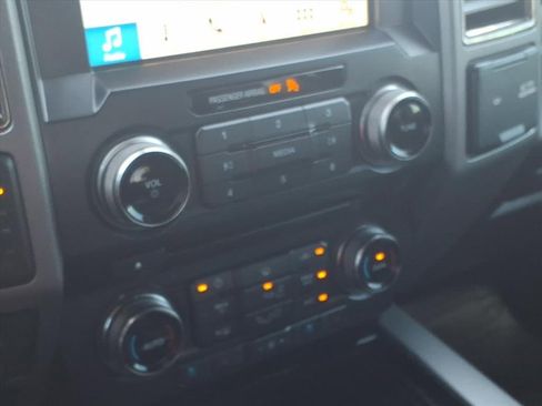 Used 2018 Ford F150 Raptor w/ Equipment Group 802A Luxury image 28