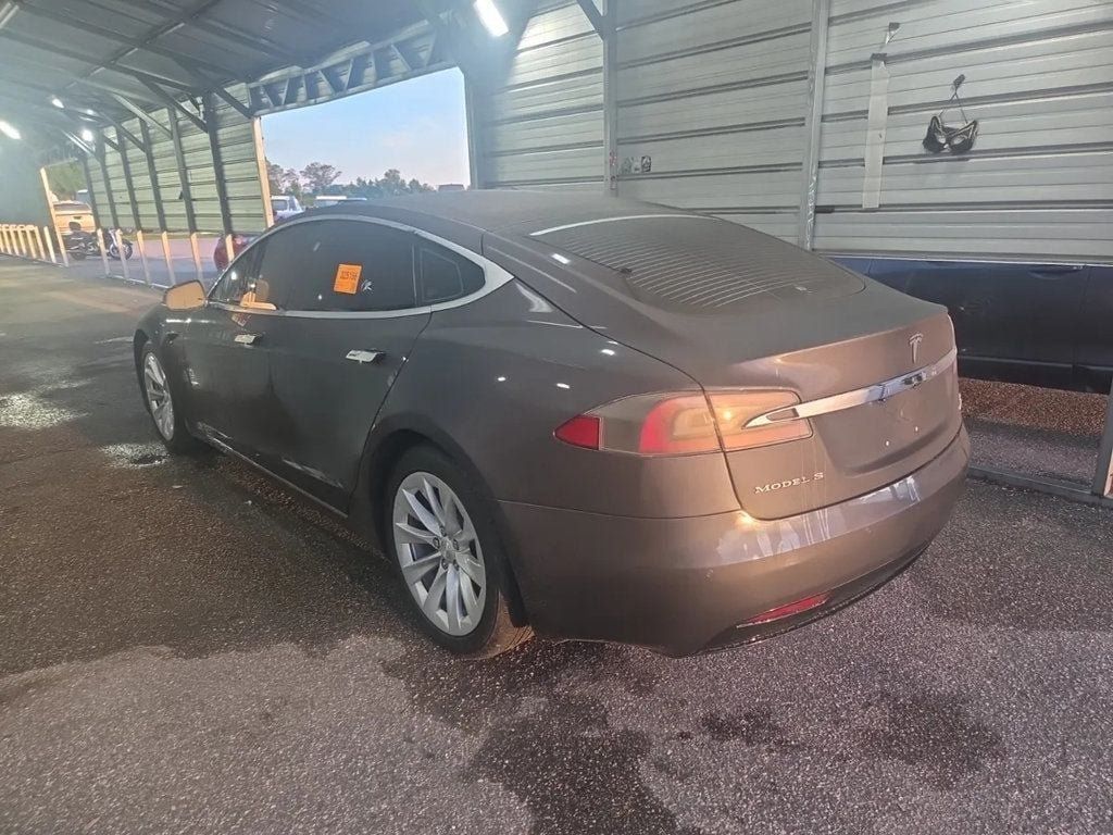 Used 2017 Tesla Model S 75 RWD image 3