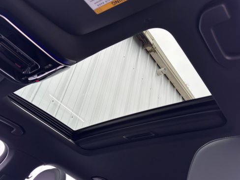 Used 2023 Mercedes-Benz C 43 AMG 4MATIC Sedan image 12