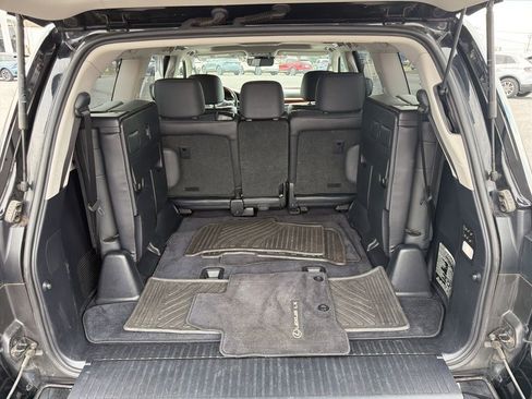 Used 2016 Lexus LX 570 4WD w/ Luxury Package image 18