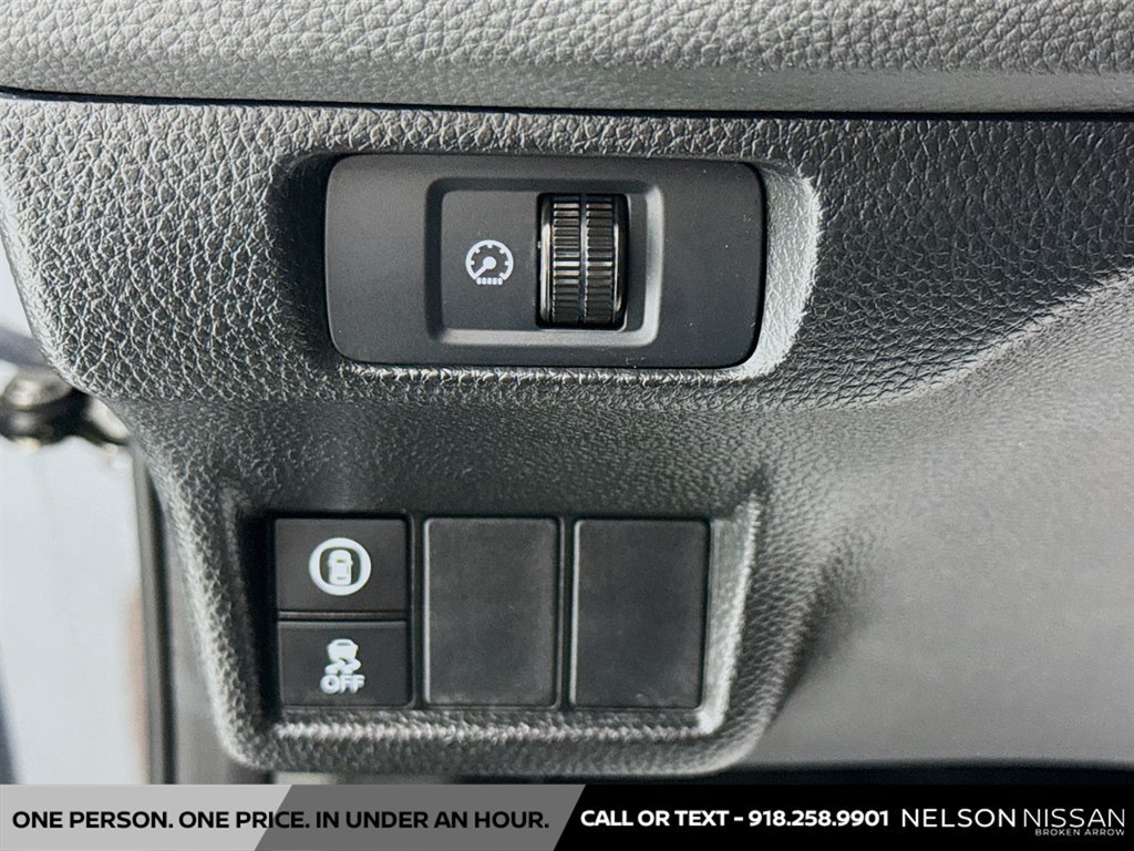 Used 2023 Honda Civic EX image 10