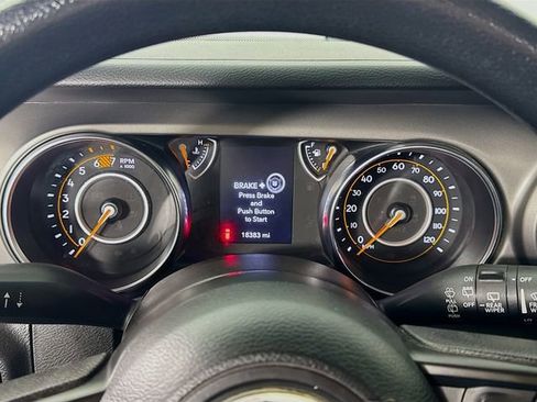 Used 2022 Jeep Wrangler Sport AWD/4WD image 10