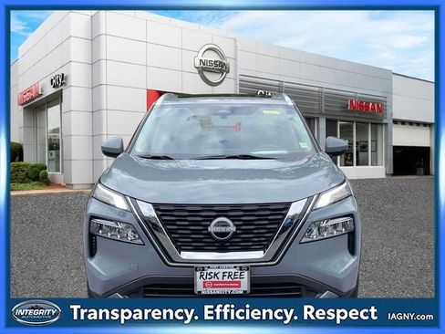 Used 2023 Nissan Rogue SL w/ SL Premium Package AWD/4WD image 2
