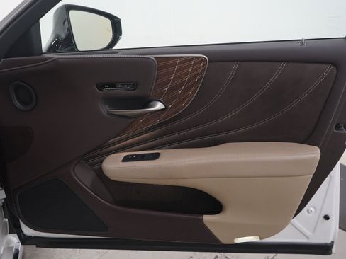 Used 2020 Lexus LS 500 AWD w/ Interior Upgrade Package image 9